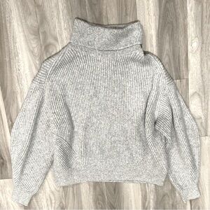 H&M Sweater